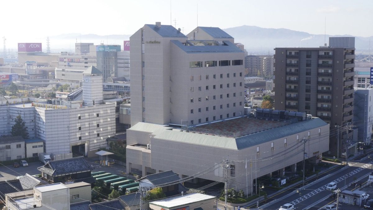 ホテルニューオウミの外観